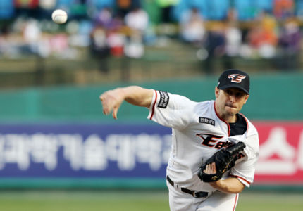 Alessandro-Alex-Maestri-Hanwha-Eagles-Kbo-Baseball (1)