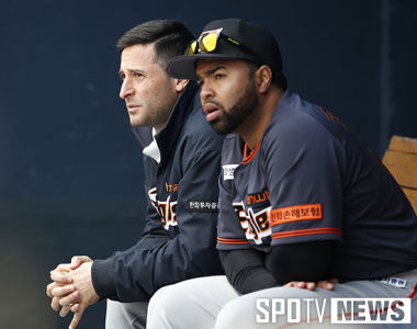 Alessandro Maestri Hanwha Eagles KBO (4)