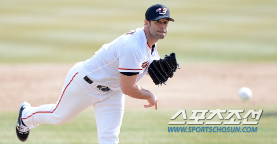 Alessandro Alex Maestri Hanwha Eagles Corea Baseball (12)