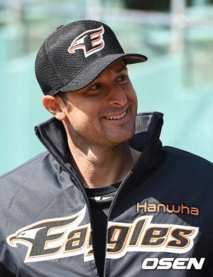 Alessandro Alex Maestri Hanwha Eagles Corea Baseball (6)