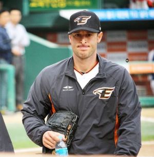 Alessandro Maestri Eagles Korean Baseball (13)