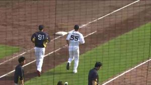 Alex Maestri Pitcher Japan Buffaloes 2014 (126)