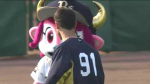 Alex Maestri Pitcher Japan Buffaloes 2014 (140)