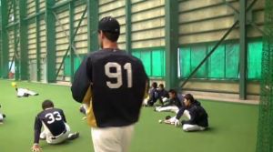 Alex Maestri Pitcher Japan Buffaloes 2014 (200)