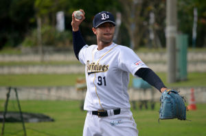 Alex Maestri Pitcher Japan Buffaloes 2014 (262)