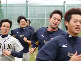 Alex Maestri Pitcher Japan Buffaloes 2014 (300)
