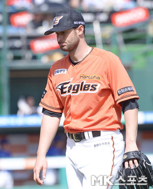 Maestri-alex-alessandro-hanwha-lions (6)