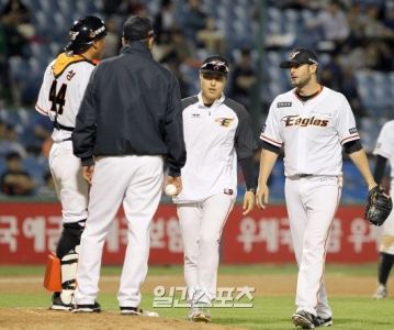 Maestri Hanwha Eagles Nc Dinos May 2016 (11)